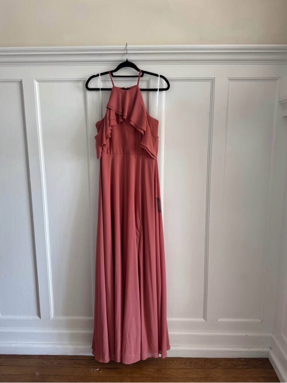 Lulus NWT Women’s Ruffled Maxi Dress in Dusty Rose